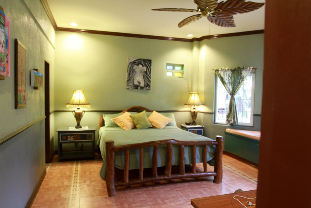 Villa Formosa Bohol Room photo